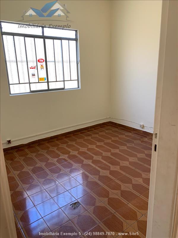 Casa para Alugar no Vila Julieta em Resende